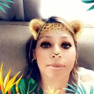 Meet your Posher, Alicia